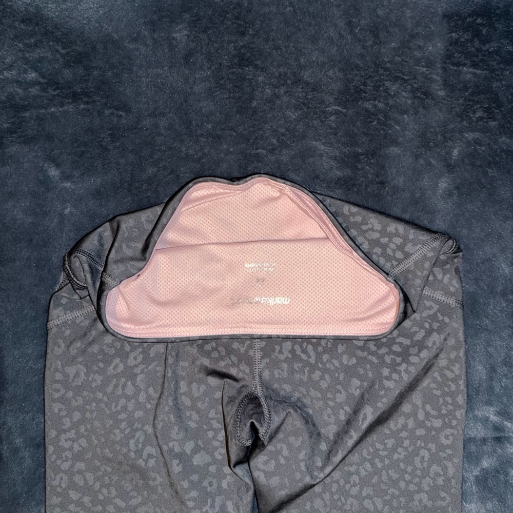 Marika Gray Leopard-Print Performance Leggings - image 3